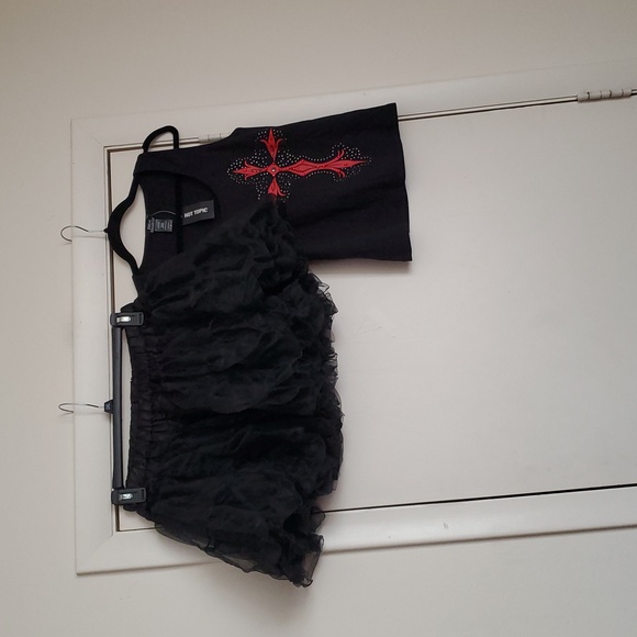 Leg Avenue's Elegant Black Layered Tulle Petticoat Skirt - Picture 14 of 15